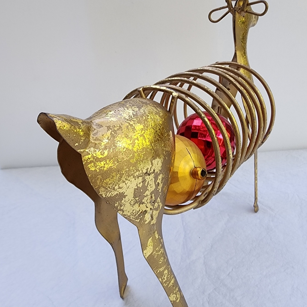 Gold metal reindeer, set of two Christmas decor - Picture 6 of 11